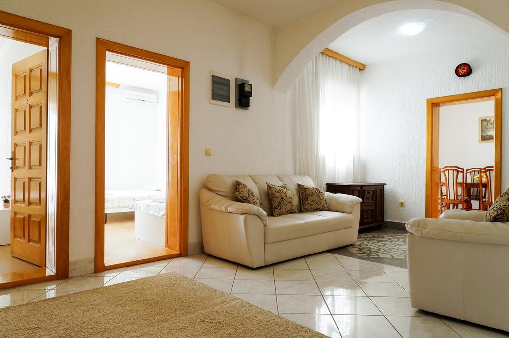 Guest House Heart Of Budva Buitenkant foto