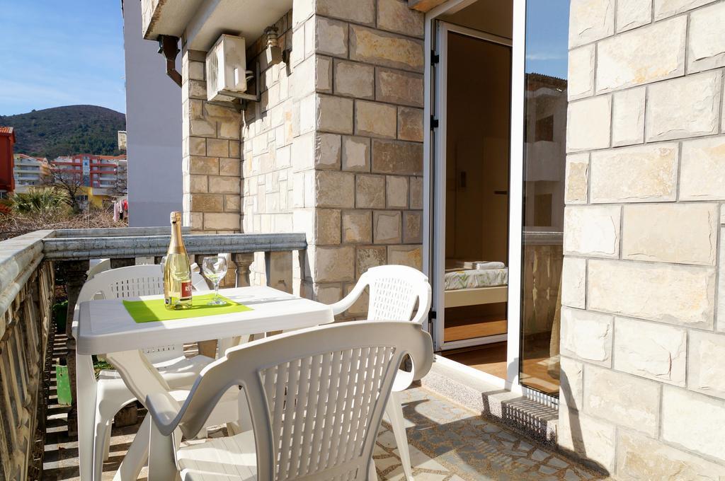 Guest House Heart Of Budva Buitenkant foto